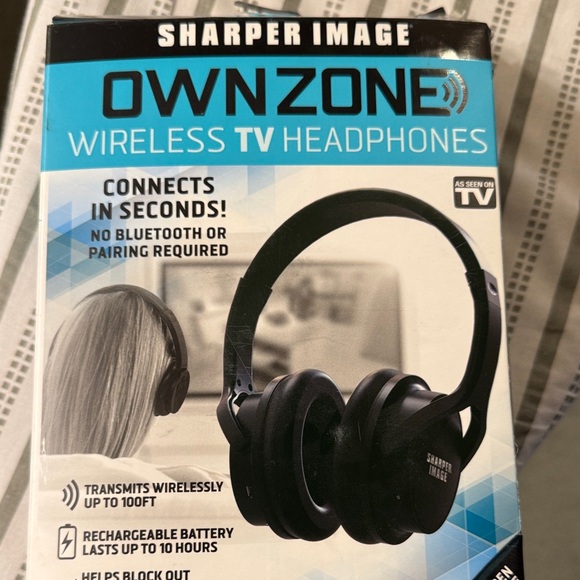 Sharper Image Black Over-Ear Wireless Headphones - Picture 1 of 6